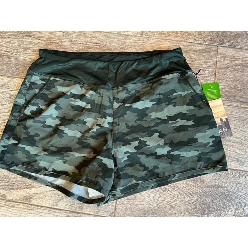 NWT Kyodan Active Shorts Lined size LARGE Green camo Stretch Athletic Running
